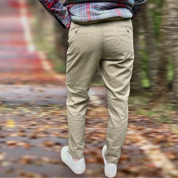 Woolrich Sunday Chino Pant - Picture 4 of 8